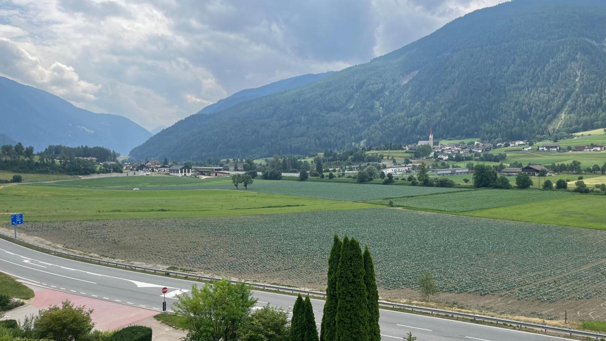 Hotel Saxl Campo di Trens Eksteriør billede