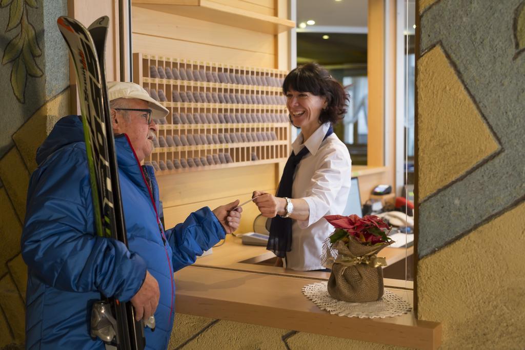 Hotel Saxl Campo di Trens Eksteriør billede