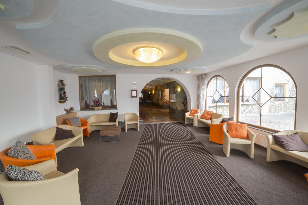 Hotel Saxl Campo di Trens Eksteriør billede